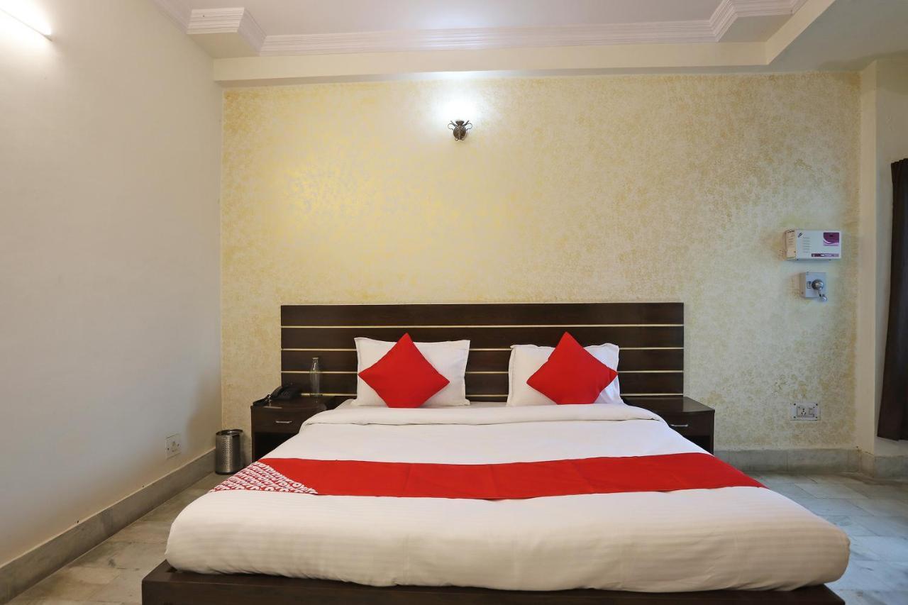 Oyo Flagship 76697 Hotel Park Awadh Lucknow Dış mekan fotoğraf