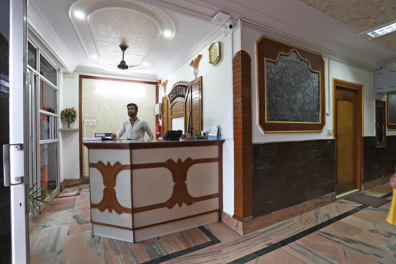 Oyo Flagship 76697 Hotel Park Awadh Lucknow Dış mekan fotoğraf