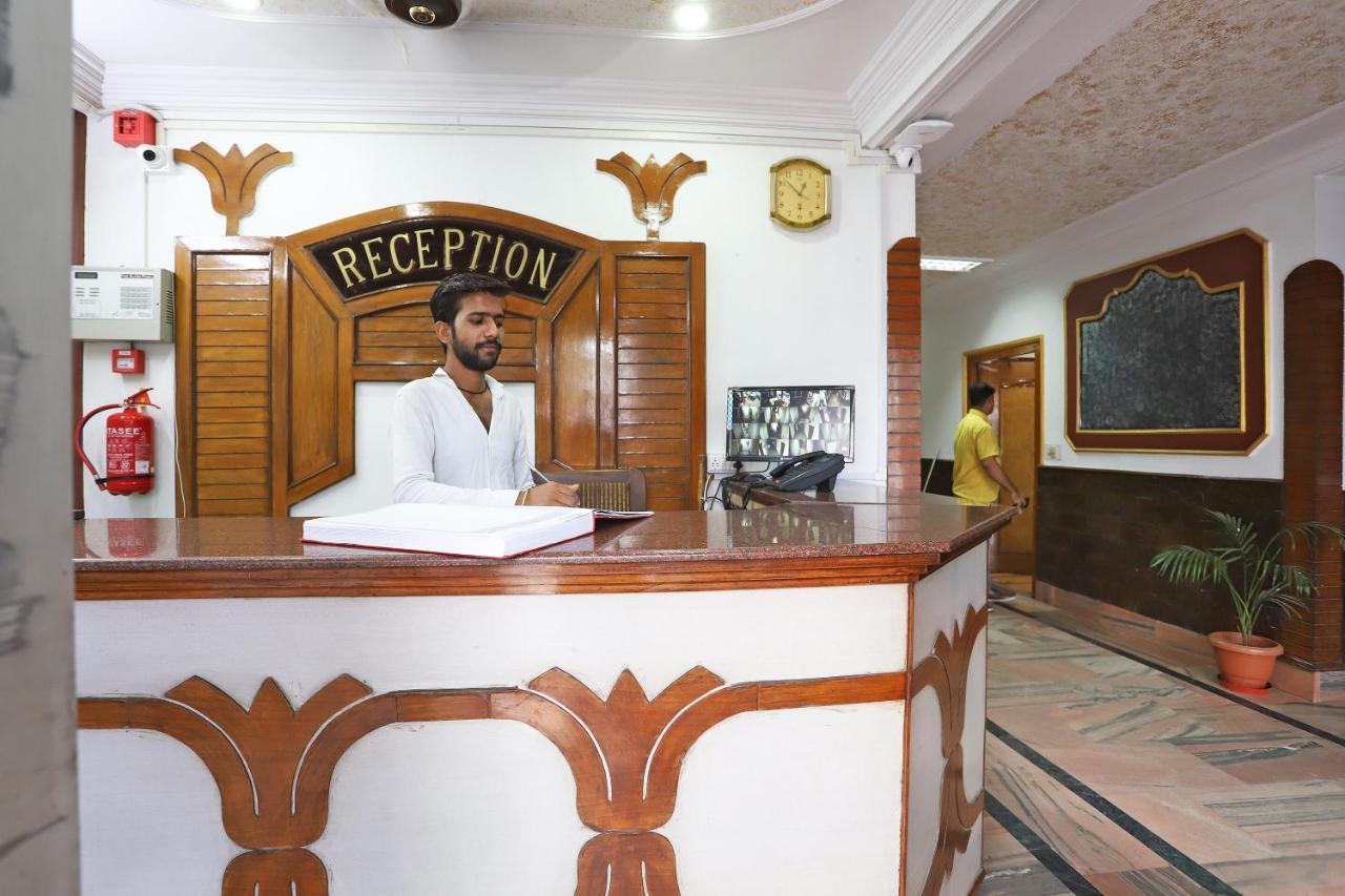 Oyo Flagship 76697 Hotel Park Awadh Lucknow Dış mekan fotoğraf
