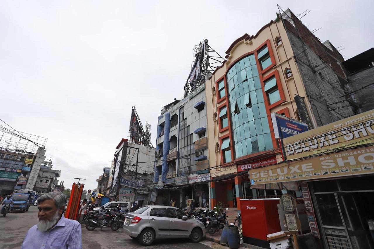 Oyo Flagship 76697 Hotel Park Awadh Lucknow Dış mekan fotoğraf